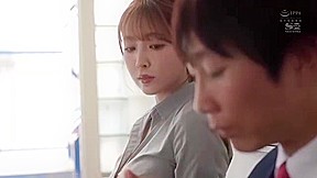 04151,A bitch is fully exposed during sex!