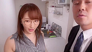 06463 Beautiful secretary thick SEX