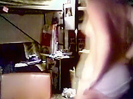 18 year old elizabeth hoeller strips on webcam to music