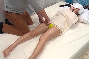 231027彼氏持ちの子を寝取って膣内射精143