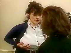 A brief moment between two French women 