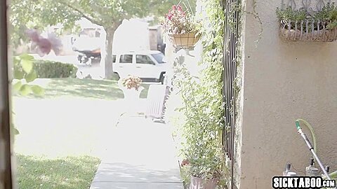 Adriana Chechik And Kristen Scott - Crazy Sex Clip Brunette Pretty One