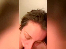 Alright Looking Tinder Chick Sucks Dick