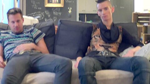 Amateur Sex Tape With Filip Fucked Bareback By Top Twink - CrunchFrenchBareback