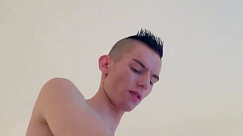 Amateur Sex Tape With Filip Fucked Bareback By Top Twink - CrunchFrenchBareback