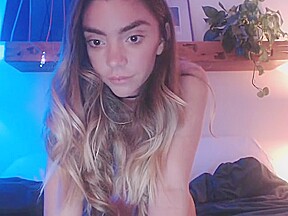 Amateur teen 18+ Pussy Masturbation Dildo