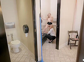 And In Threesome Pov Action - Candice Dare, Nikki Peach And Justin Hunt