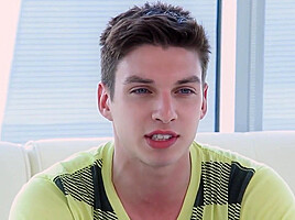 Anthony Verruso - Finds Dick To Fuck