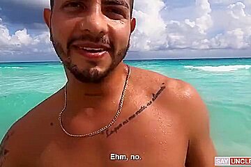 Antuan Ruma And Damian Moreno - A Merman In Cancun
