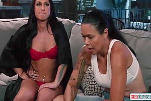 Asian Milf And Khloe Kay - Shemale Pays Plumber With Sex 6 Min