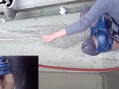 Asian babes piss in alley
