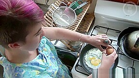 Aussie gets frisky with her all natural pussy