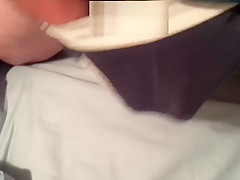 Aussie guy cums through Bonds