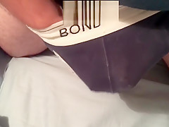 Aussie guy cums through Bonds