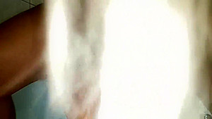 Bathtube dildo with huge squirt