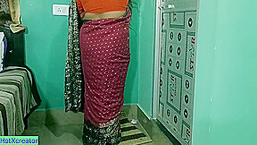 Beautiful Bhabhi Cheating Sex! Suddenly Husband Come At Home!