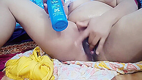 Beautiful Indian College Girl Pussy Having Bottle Sex