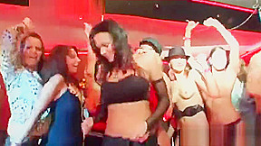 Beauty party chicks dancing and getting fucked