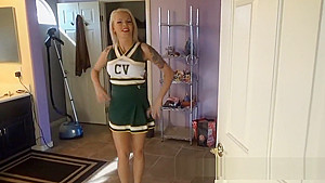 Bella Ink Desperate To Pee Wetting Her Panties