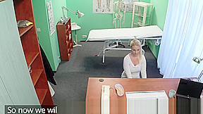Blonde amateur patient pussyfucked by doctor