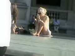 Blonde tourist with sunglasses upskirted