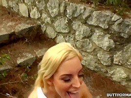 Blondie Fesser Is Doing Her Workout Routine And Having Sex With A Stranger, In The Nature