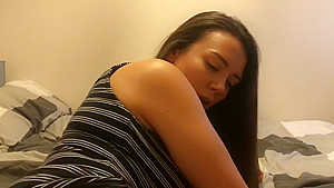 Bouncing on a cock, reverse cow girl