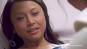 Brandin Rackley and Christine Nguyen in Life On Top S02E03