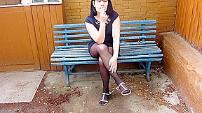Brunette in gymnastic pose near the mirror fucks anal and after masturbation smokes outdoors, fetish 