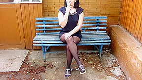 Brunette in gymnastic pose near the mirror fucks anal and after masturbation smokes outdoors, fetish 