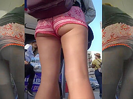Brunette showing ass chicks on pubic