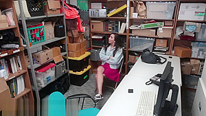 Brunette teen 18+ screaming with joy under heavy load