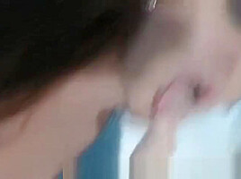 Brunette webcam Babe lisa is a Squirt whore -visit camlot easyxtubes com
