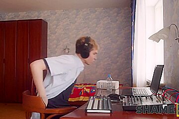 Bugging Next Door Lady To Fuck Her - Kris Vog