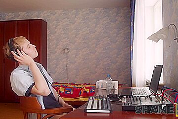 Bugging Next Door Lady To Fuck Her - Kris Vog