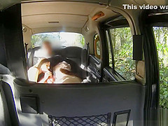 Busty taxi chicks share facial in fun