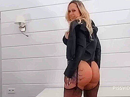 CRAZY WET GAMES Diana Zilli vs  Ashley More 2 Girls 1 guy anal & piss madness - PissVids