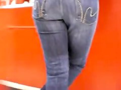Candid Milf Shopping 3