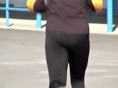 Candid ass of the amateur mature is on my 08n