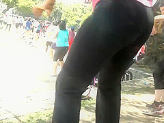 Candid booty dance