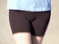 Candid cameltoe of amateur babe in sexy short shorts 03zd