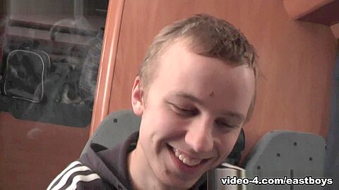 Caravan Boys - Petr - EastBoys