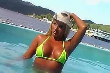 Cecilia Oviedo Desnuda