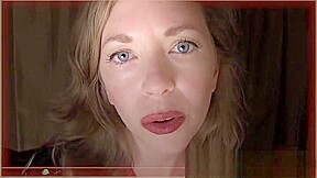 Charming harlot play with her lovehole