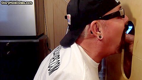 Cockhungry gloryhole DILF sucks penis in homemade video