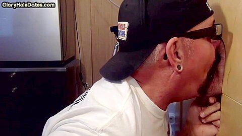 Cockhungry gloryhole DILF sucks penis in homemade video
