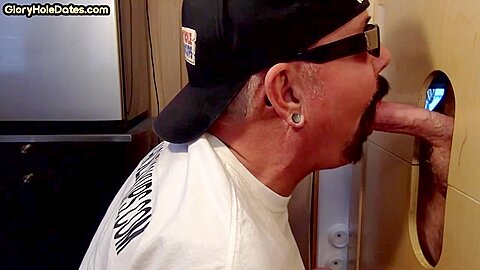 Cockhungry gloryhole DILF sucks penis in homemade video