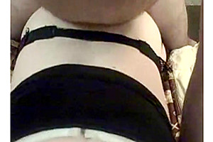 Coroa comendo uma crossdresser