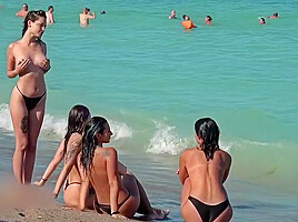 Crazy Xxx Clip Beach Greatest Show