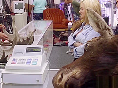 Cuties earn some money by sharing a cock in the pawnshop
